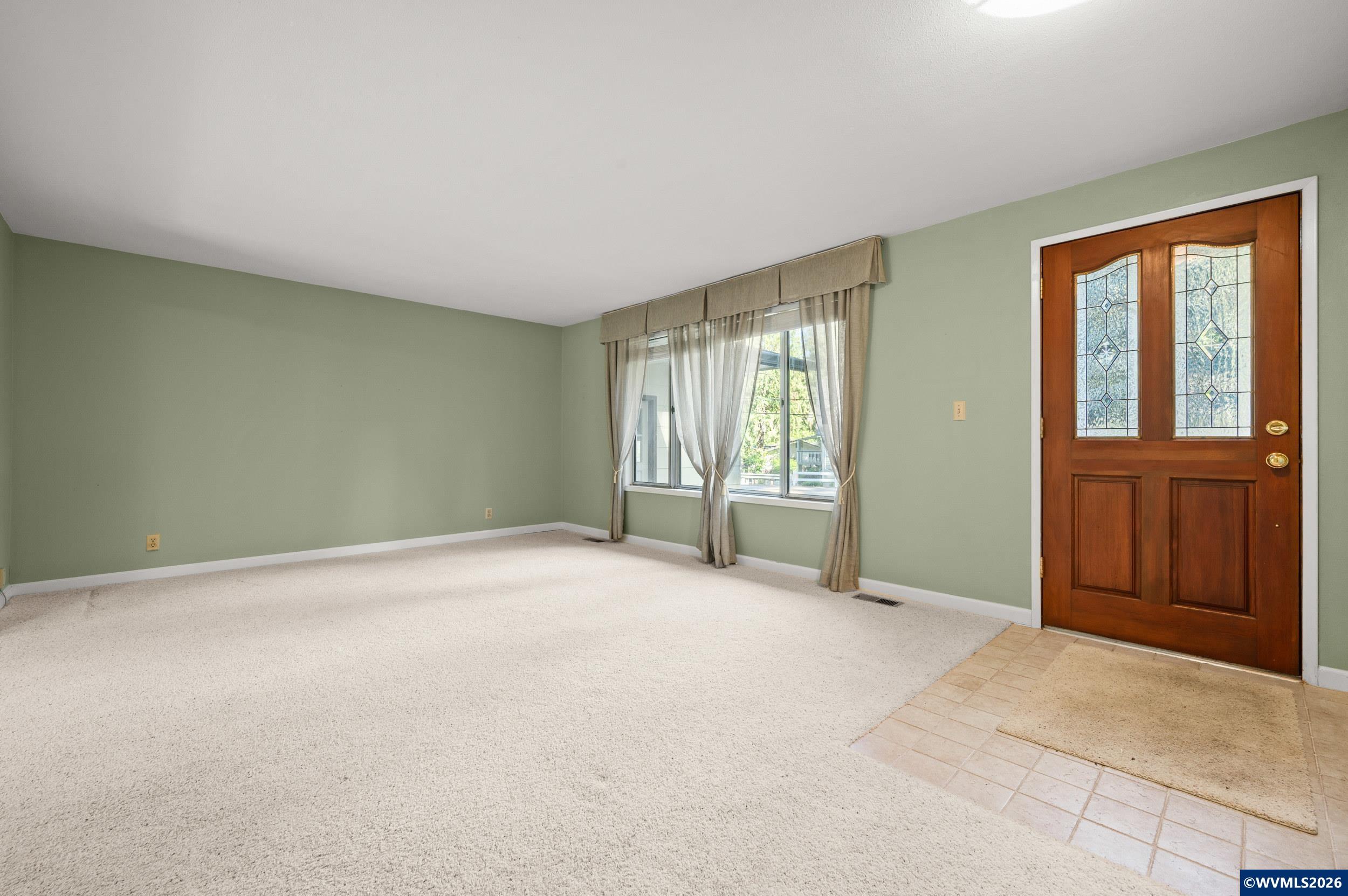 41886 Deerhorn Road Springfield, OR 97478 - Photo 6 of 49