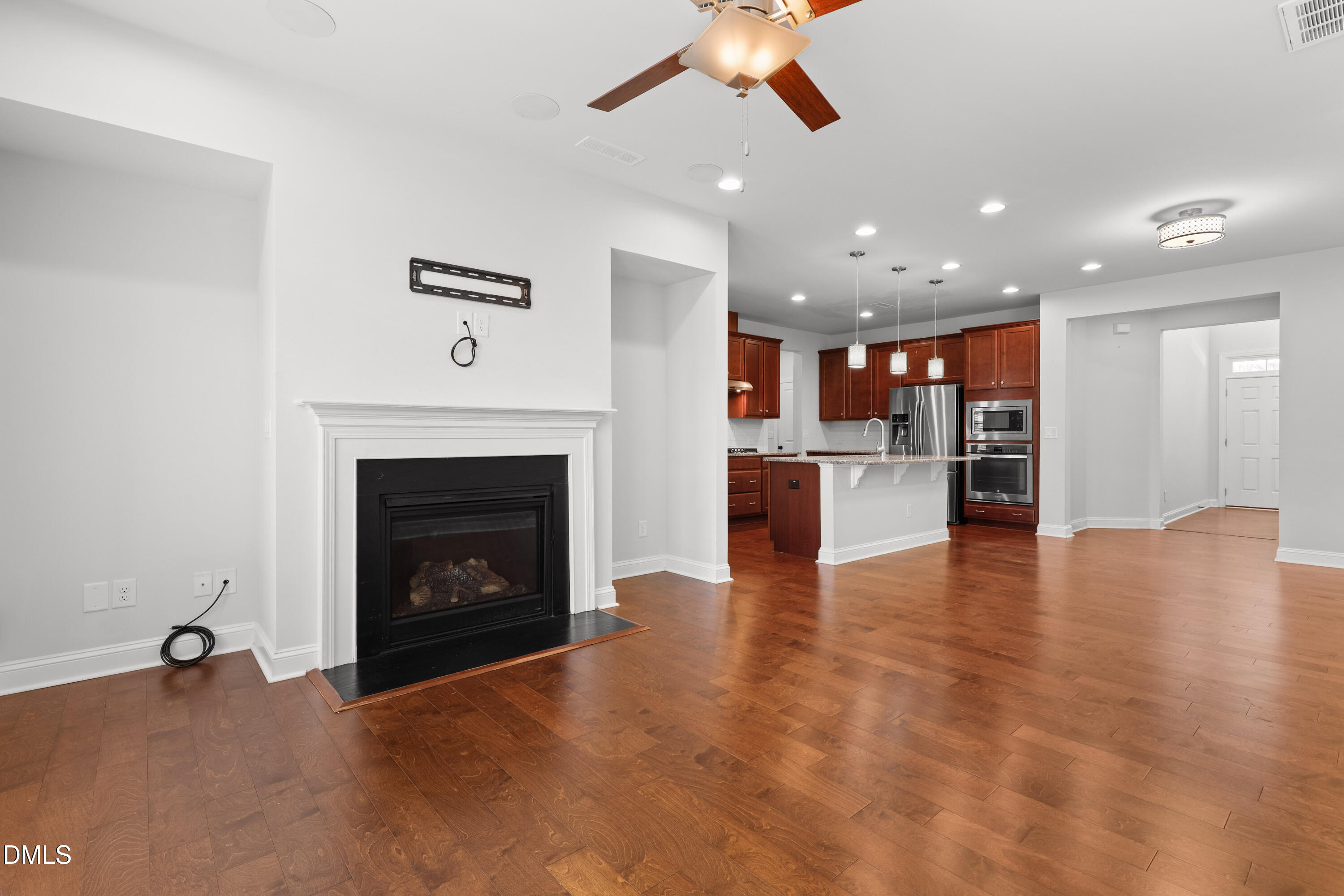 1109 Laurel Twist Road Cary, NC 27513 - Photo 11 of 37 13