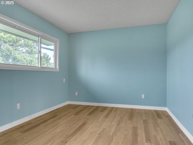 32228 Southwest Boones Bend Road Wilsonville, OR 97070 - Photo 16 of 47 Gallery Image 16