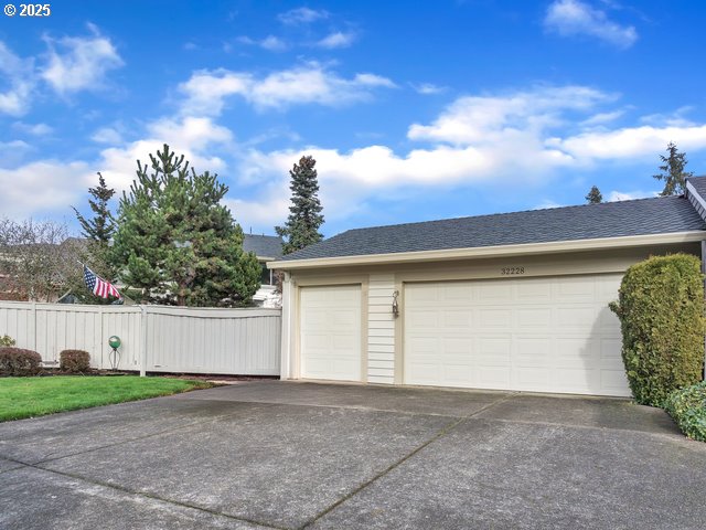 32228 Southwest Boones Bend Road Wilsonville, OR 97070 - Photo 31 of 47 Gallery Image 31