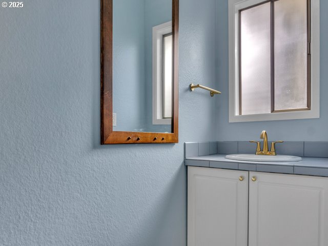 32228 Southwest Boones Bend Road Wilsonville, OR 97070 - Photo 10 of 47 Gallery Image 10