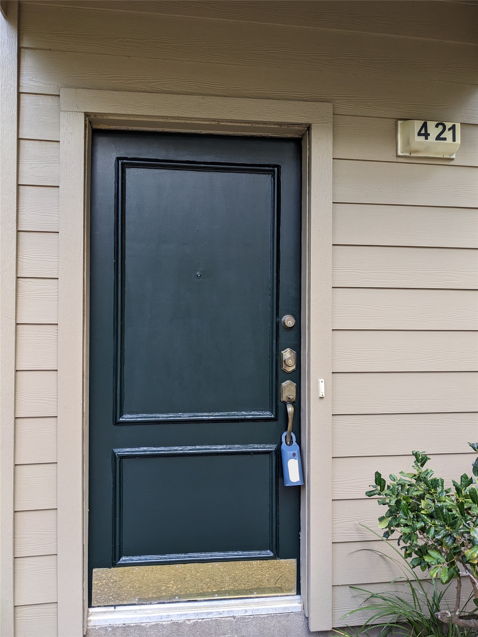 2100 Tanglewilde Street, Unit 421 Houston, TX 77063 - Photo 3 of 21