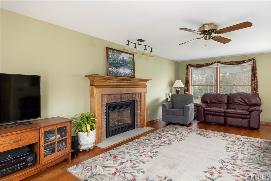 6733 Scherff Road Orchard Park, NY 14127 - Photo 11 of 39