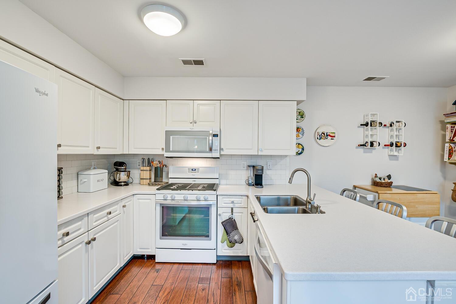 61 Winthrop Road, Unit G Monroe Township, NJ 08831 - Photo 19 of 45 Gallery Image 19