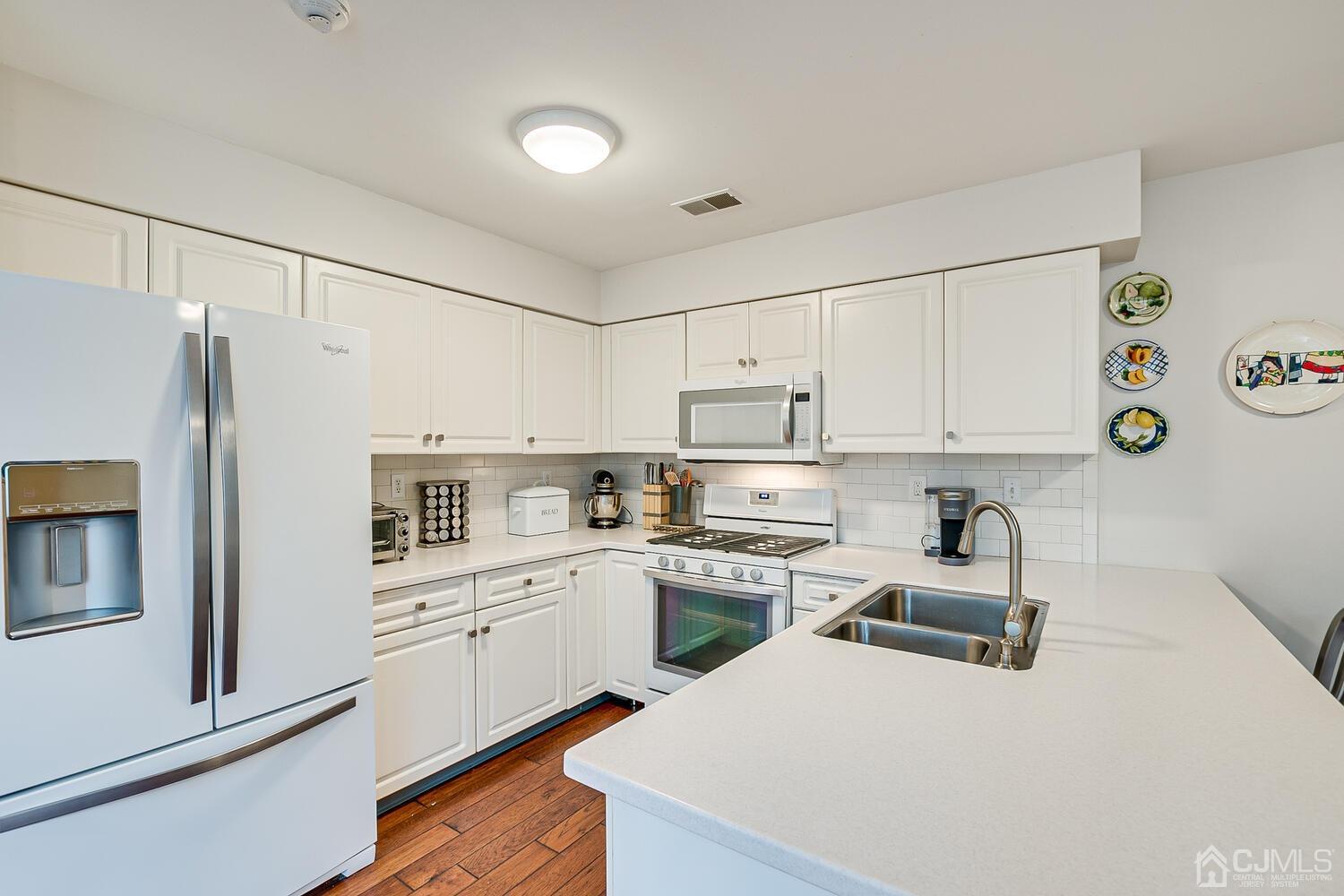61 Winthrop Road, Unit G Monroe Township, NJ 08831 - Photo 22 of 45 Gallery Image 22