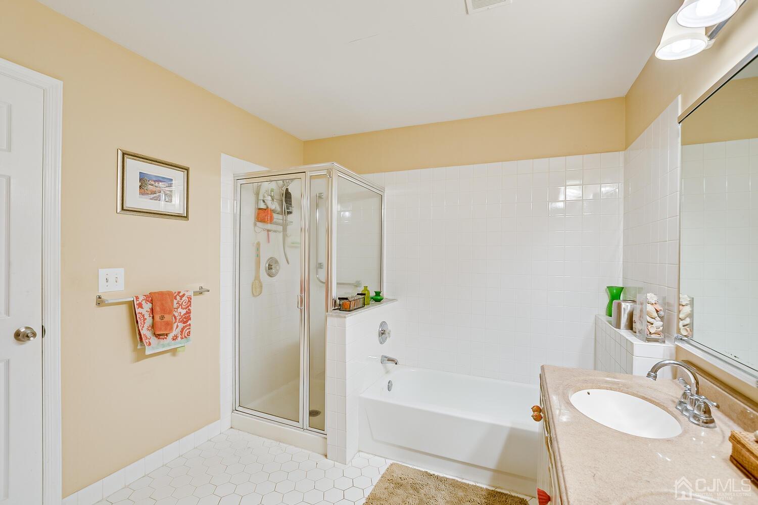 61 Winthrop Road, Unit G Monroe Township, NJ 08831 - Photo 31 of 45 Gallery Image 31