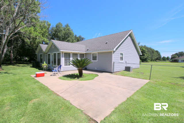 16809 River Park Road Fairhope, AL 36532 - Photo 13 of 18 View of Patio from storage shed.