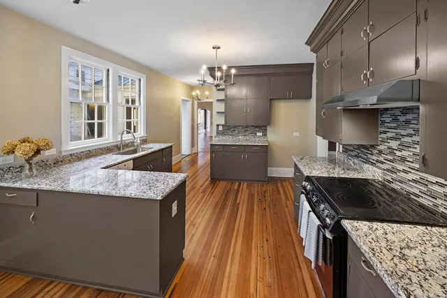 $699,900 | 118 Highland Avenue, Athens, TN 37303