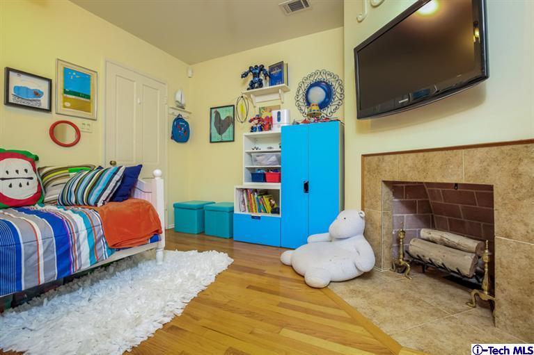 2488 Galbreth Road Pasadena, CA 91104 - Photo 10 of 17 Additional Photo