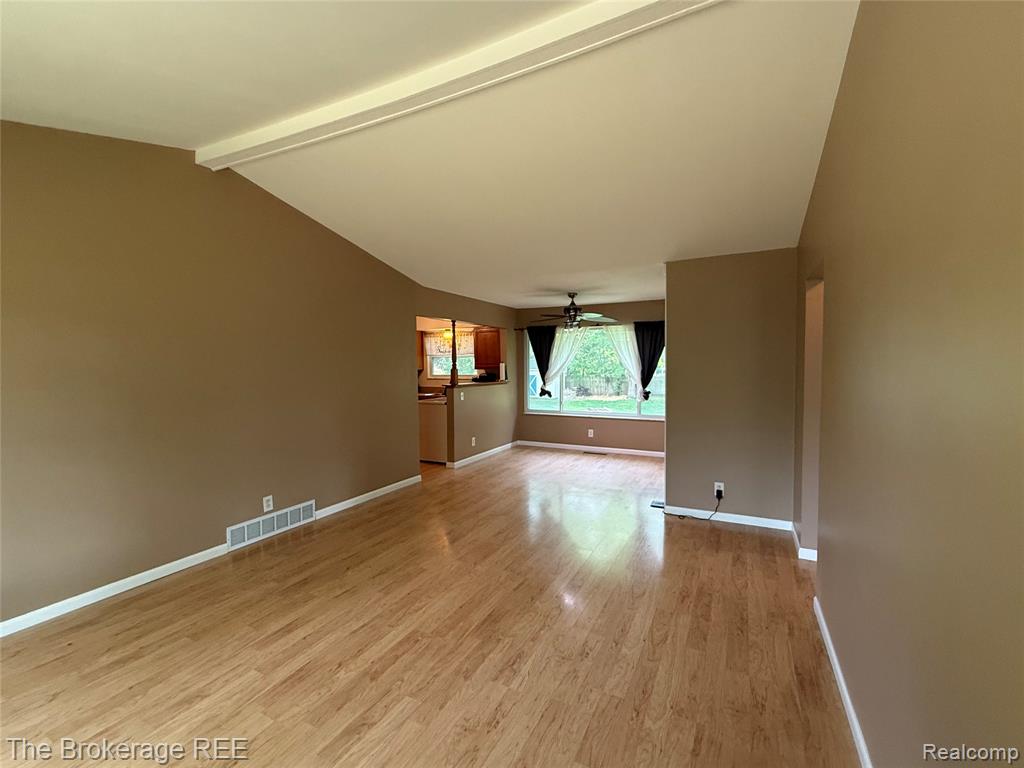 6509 Silver Lake Road Linden, MI 48451 - Photo 4 of 10