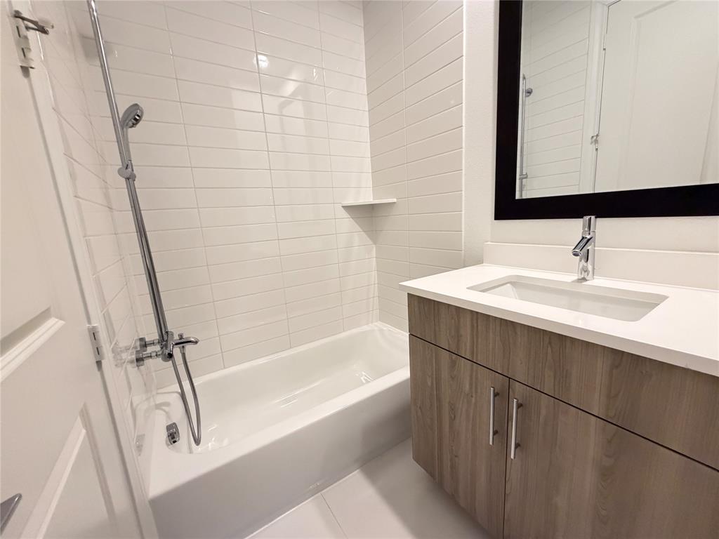 14963 Magnolia Street Addison, TX 75001 - Photo 7 of 9