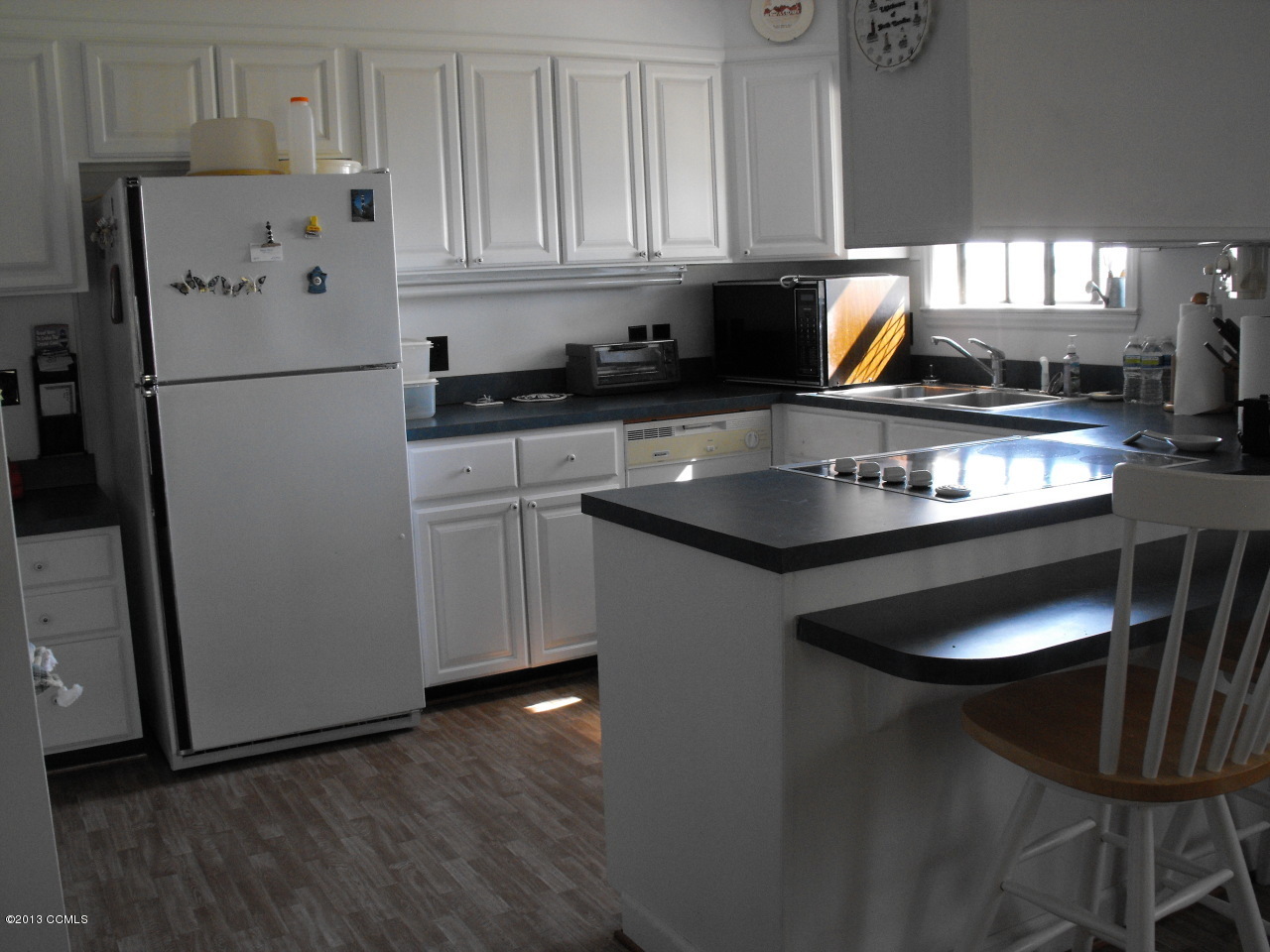 1301 Newport Loop Road Newport, NC 28570 - Photo 4 of 11 Kitchen