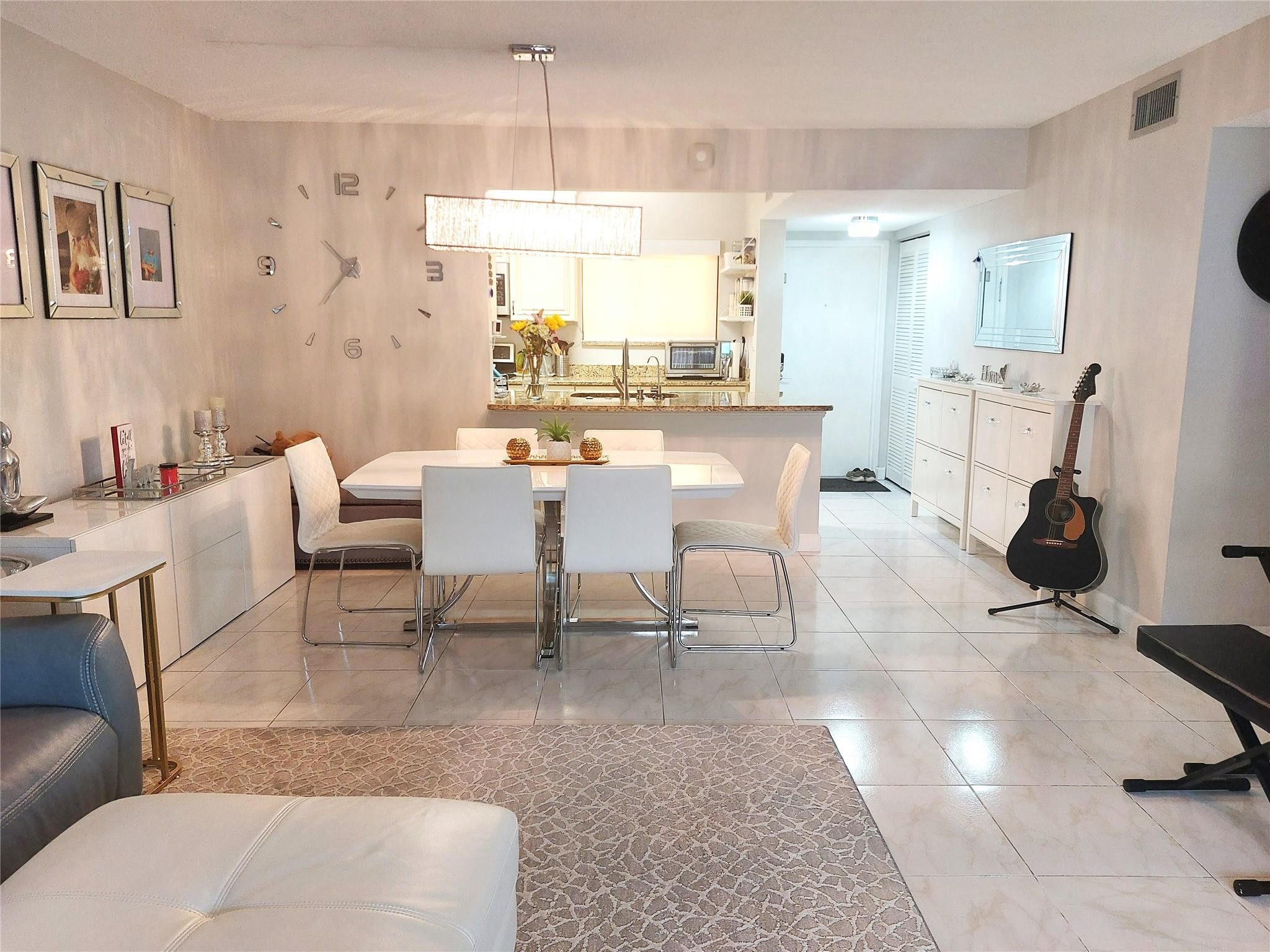 912 Southwest 9th St Circle, Unit 105 Boca Raton, FL 33486 - Photo 4 of 14 Photo 4