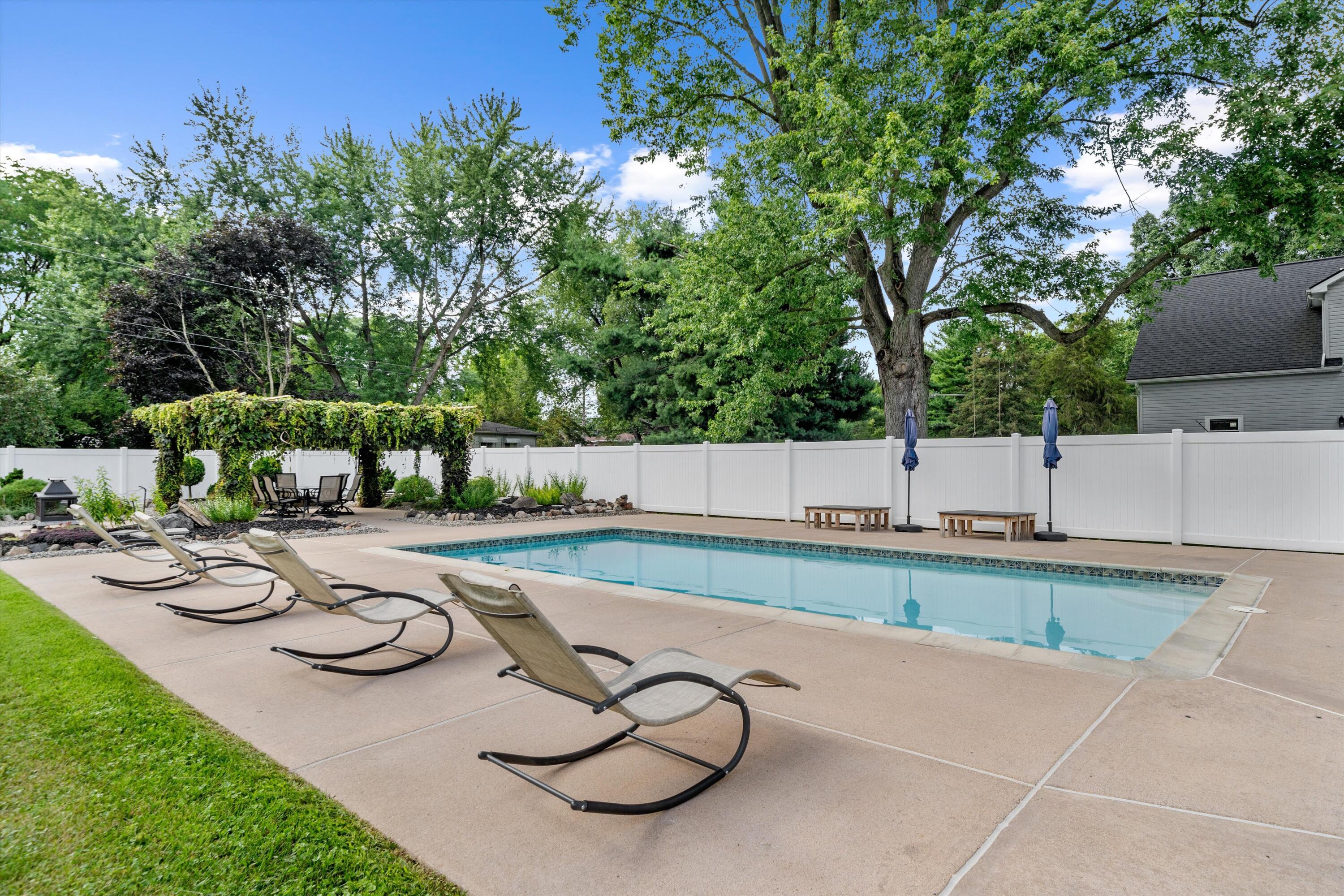 5580 Textile Road Ypsilanti, MI 48197 - Photo 64 of 107 065-Relax by the pool!