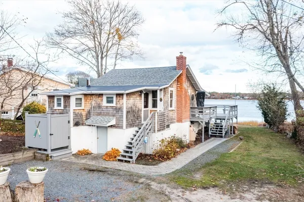 $639,900 | 4 Ross Avenue, Wareham, MA 02571