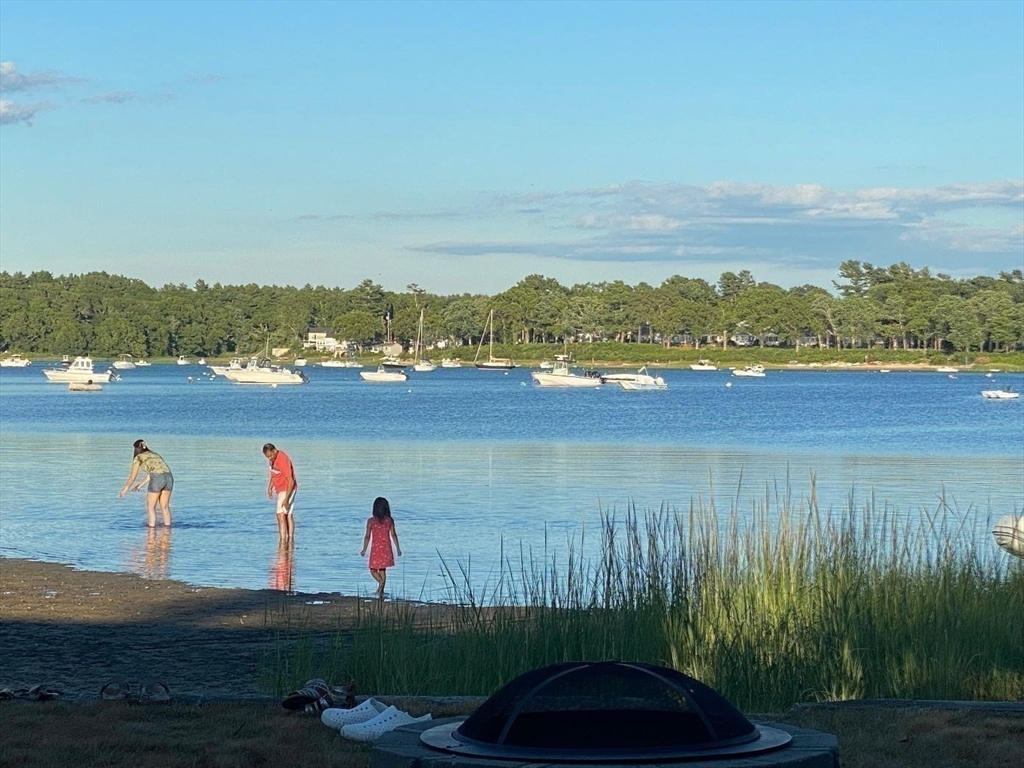 4 Ross Avenue Wareham, MA 02571 - Photo 13 of 39