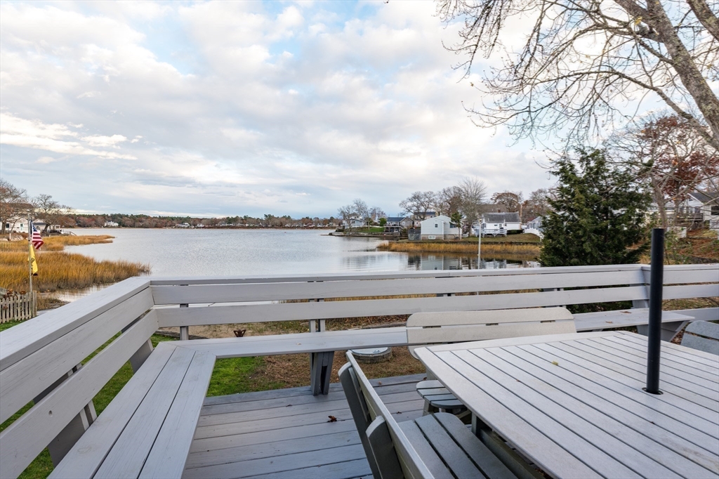 4 Ross Avenue Wareham, MA 02571 - Photo 18 of 39