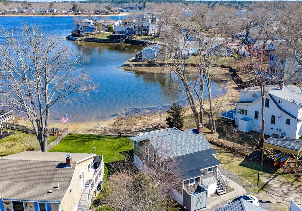 4 Ross Avenue Wareham, MA 02571 - Photo 2 of 39