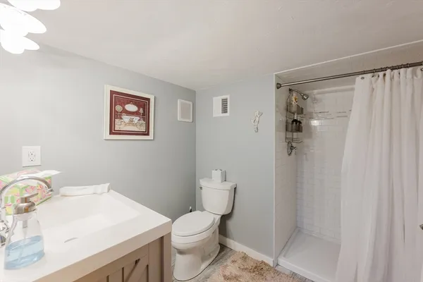 $639,900 | 4 Ross Avenue, Wareham, MA 02571