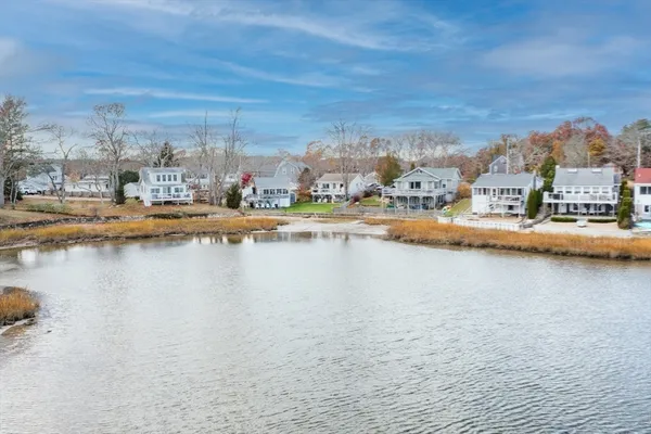 $639,900 | 4 Ross Avenue, Wareham, MA 02571