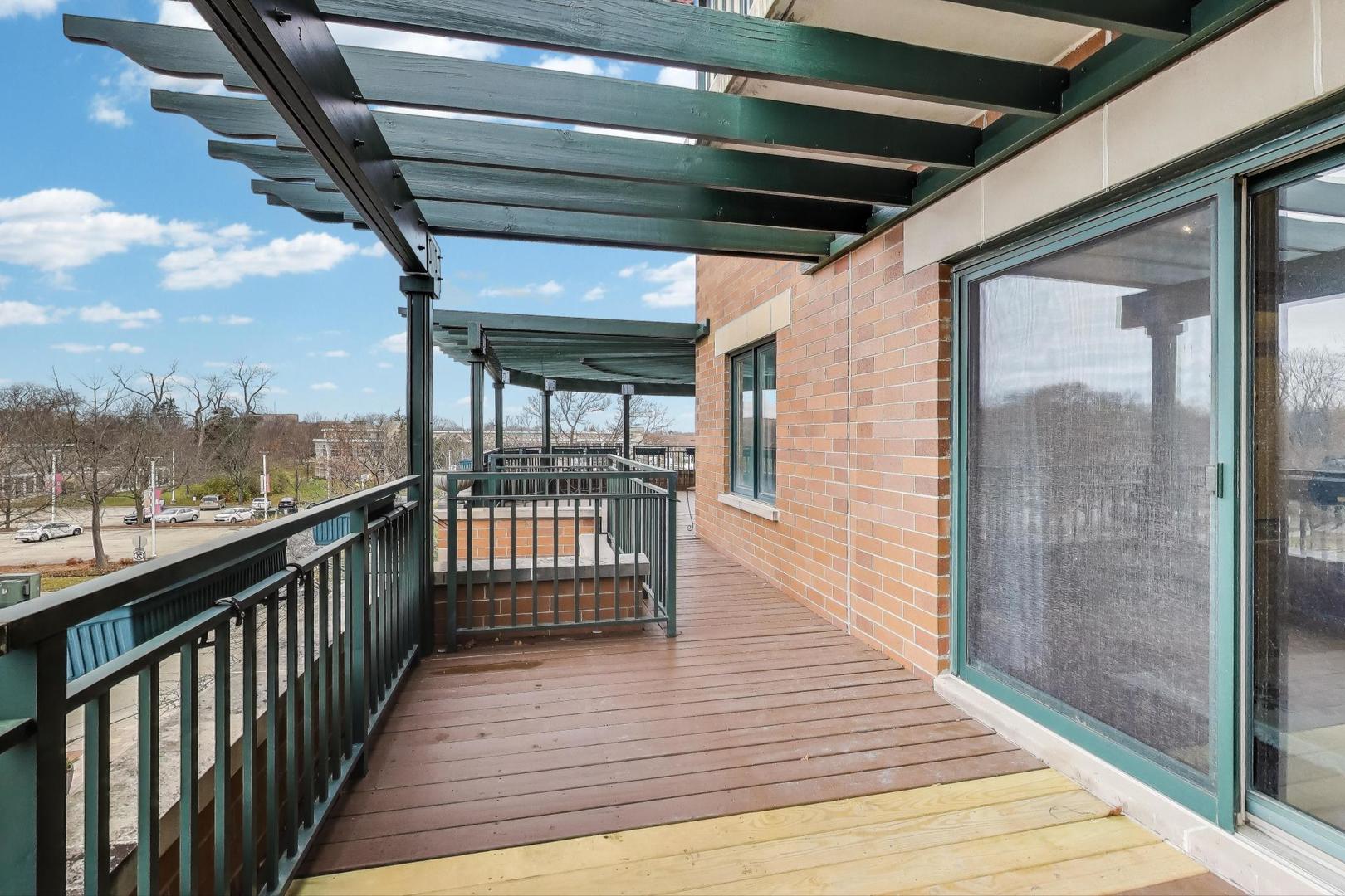 131 West Adelaide Street, Unit 309 Elmhurst, IL 60126 - Photo 32 of 39