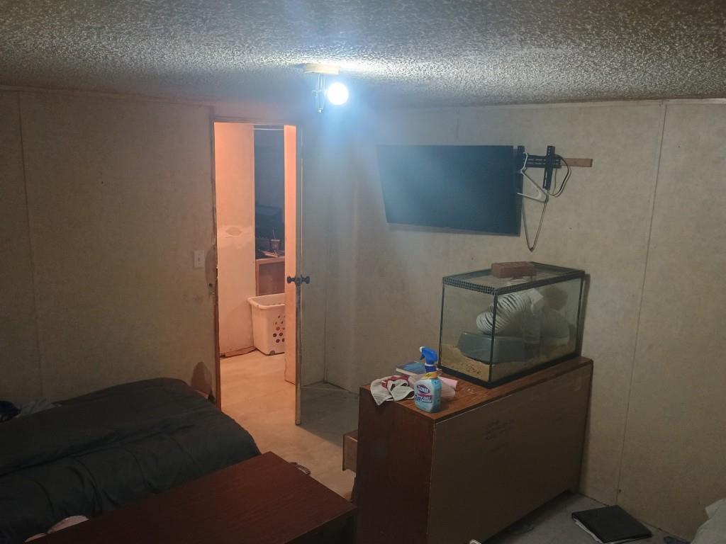 61 Lake Rd Court Ellijay, GA 30540 - Photo 10 of 14 a living room with furniture