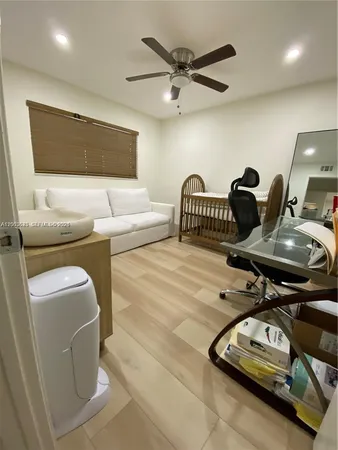 $2,300 | 1200 Tallwood Avenue, Unit 302, Hollywood, FL 33021