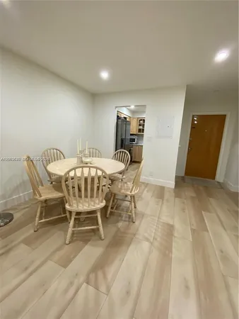 $2,300 | 1200 Tallwood Avenue, Unit 302, Hollywood, FL 33021
