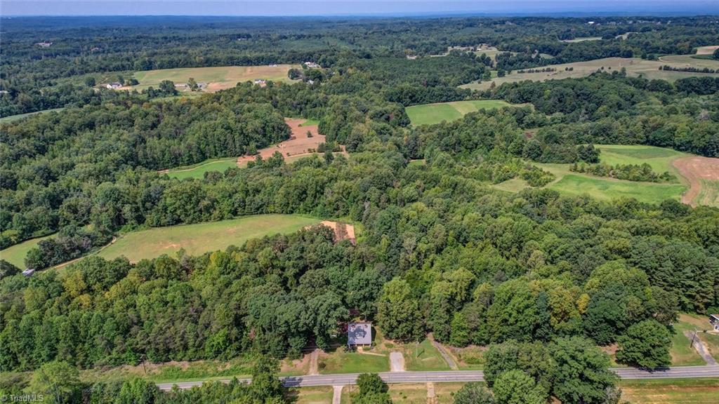 754 Oregon Hill Road Reidsville, NC 27320 - Photo 8 of 45 Gallery Image 8