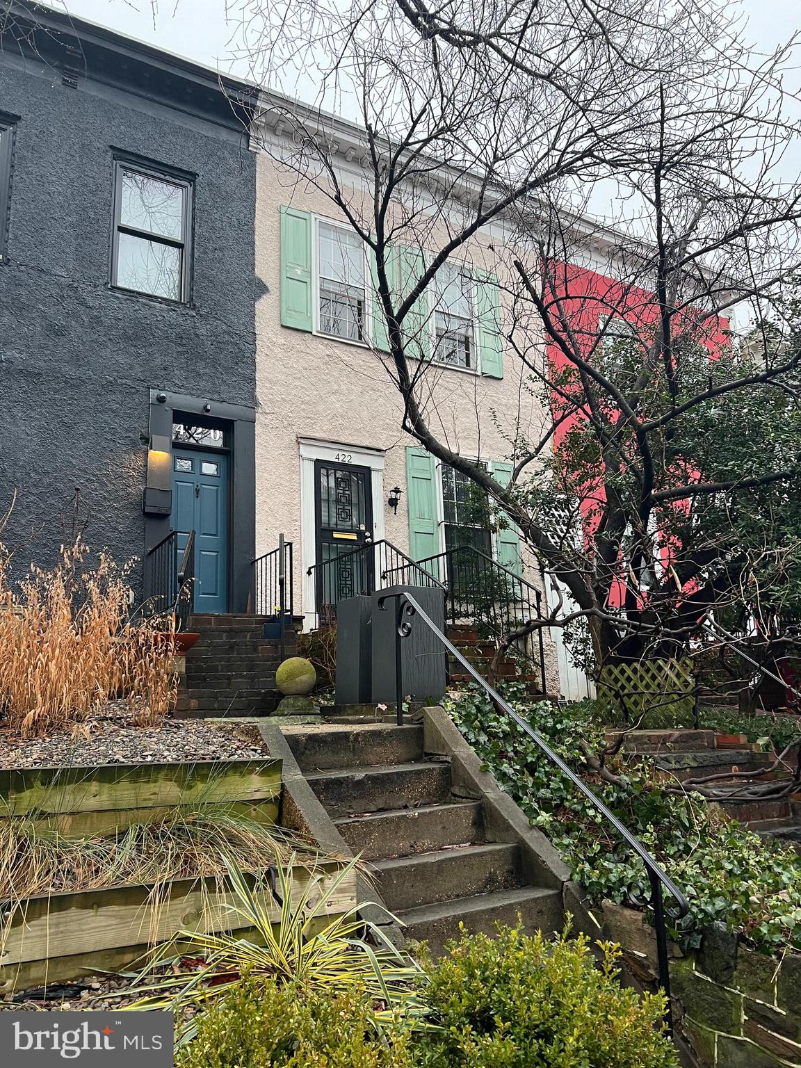422 11th Street Southeast Washington, DC 20003 - Photo 2 of 24 a view of a house with a yard