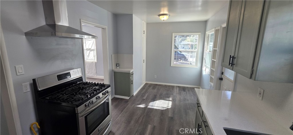 1498 Powell Way Riverside, CA 92501 - Photo 8 of 21 Gallery Image 8