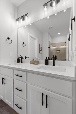 $400,000 | 1966 Mitchell Avenue, Chattanooga, TN 37408