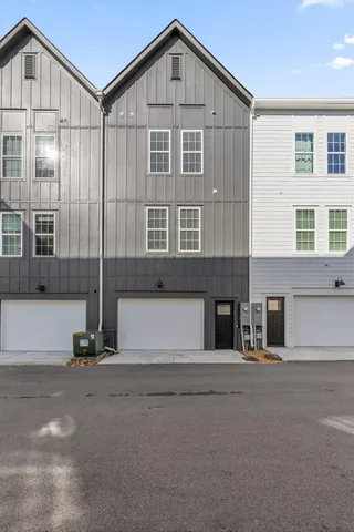 $400,000 | 1966 Mitchell Avenue, Chattanooga, TN 37408