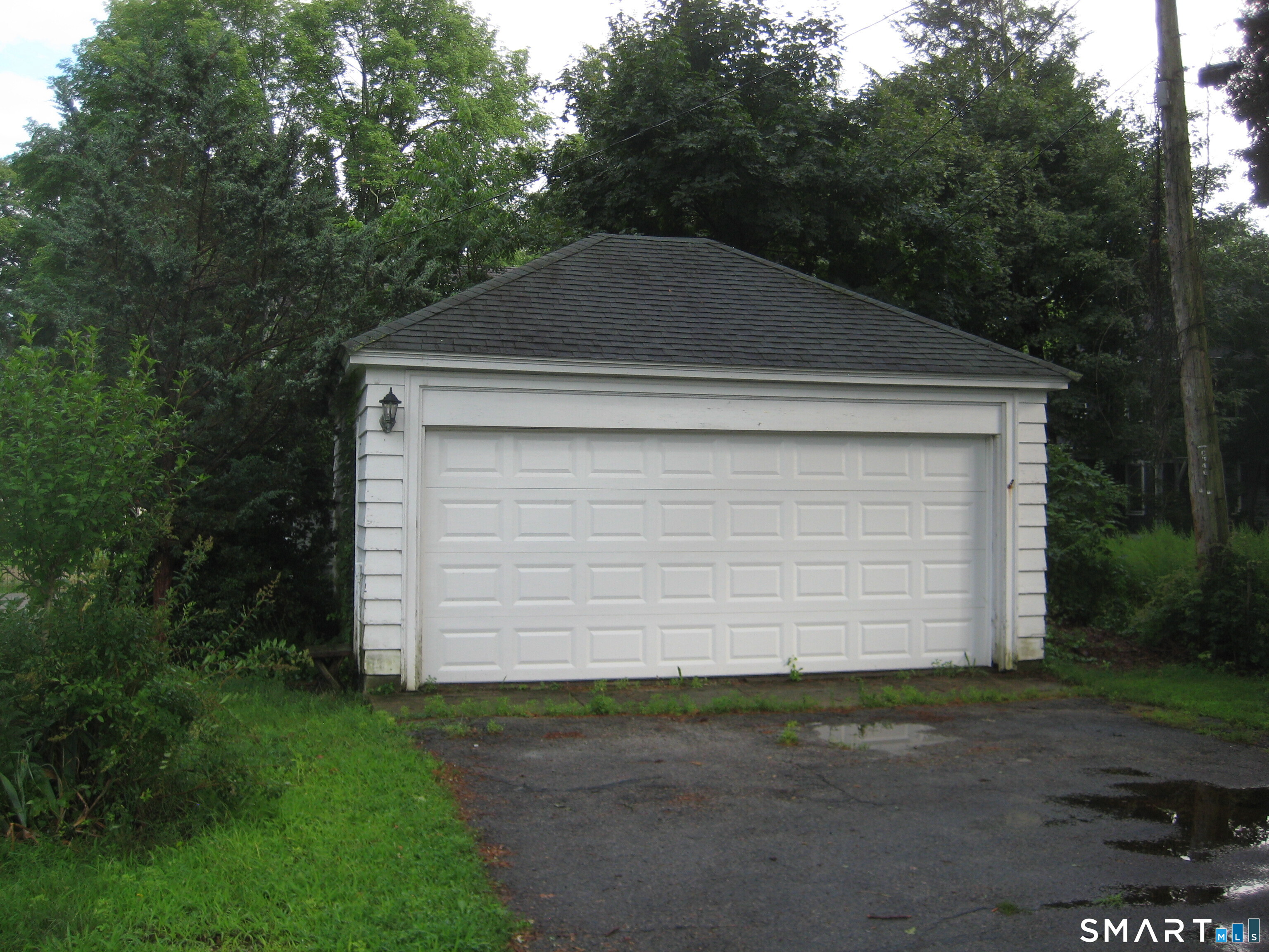 9 Chelsea Parade Norwich, CT 06360 - Photo 36 of 38 2 car garage