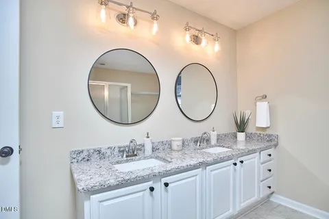 $640,000 | 2800 Shofield Court, Raleigh, NC 27615