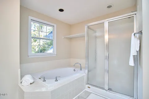 $640,000 | 2800 Shofield Court, Raleigh, NC 27615