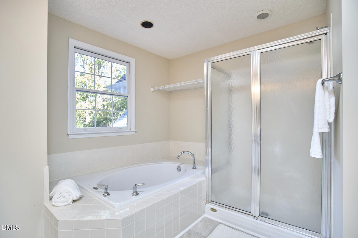 2800 Shofield Court Raleigh, NC 27615 - Photo 21 of 38 23 - Primary Bathroom