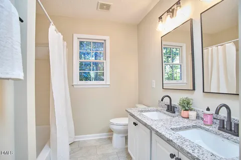 $640,000 | 2800 Shofield Court, Raleigh, NC 27615