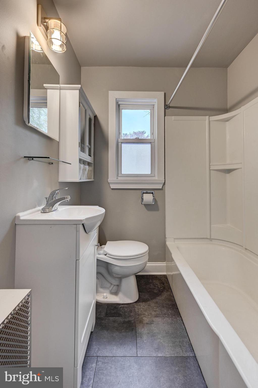 102 Lumberton Road, Unit 2 Hainesport, NJ 08036 - Photo 14 of 25 Full Bathroom w/tub