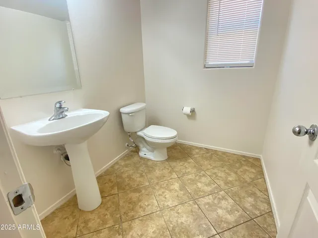 $2,195 | 2036 West Quick Draw Way, San Tan Valley, AZ 85144