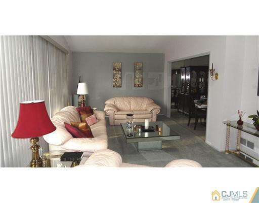 7 Arbit Road East Brunswick, NJ 08816 - Photo 2 of 4