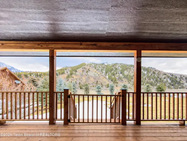 $1,199,000 | 513 3 Rivers Drive, Alpine, WY 83128