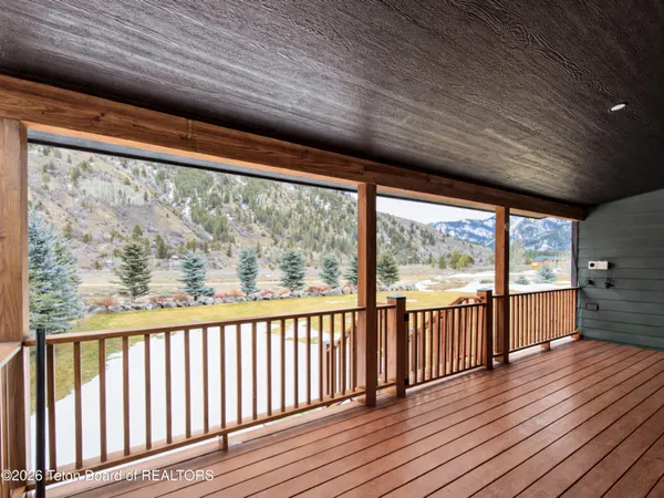 $1,199,000 | 513 3 Rivers Drive, Alpine, WY 83128