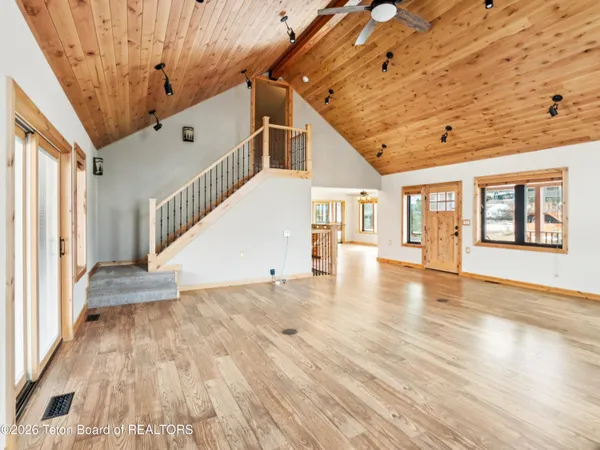 $1,199,000 | 513 3 Rivers Drive, Alpine, WY 83128