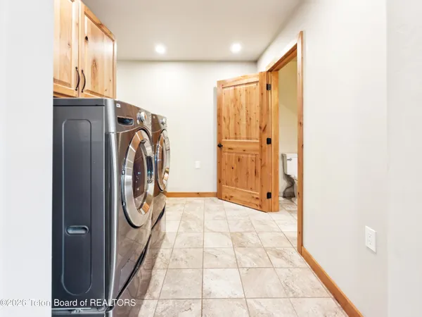 $1,199,000 | 513 3 Rivers Drive, Alpine, WY 83128