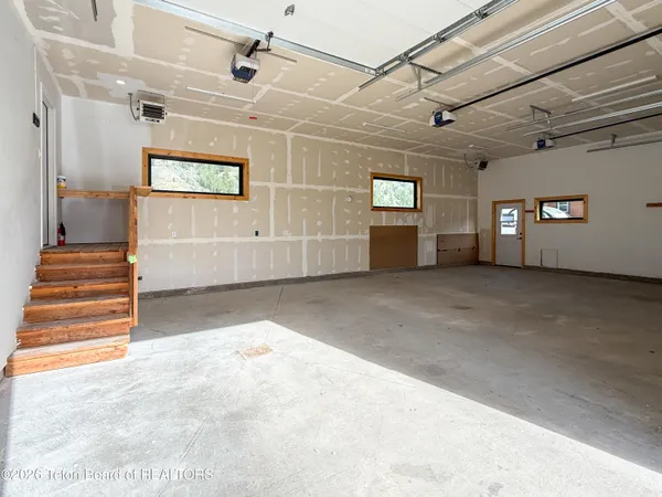 $1,199,000 | 513 3 Rivers Drive, Alpine, WY 83128