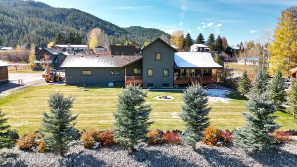 $1,199,000 | 513 3 Rivers Drive, Alpine, WY 83128