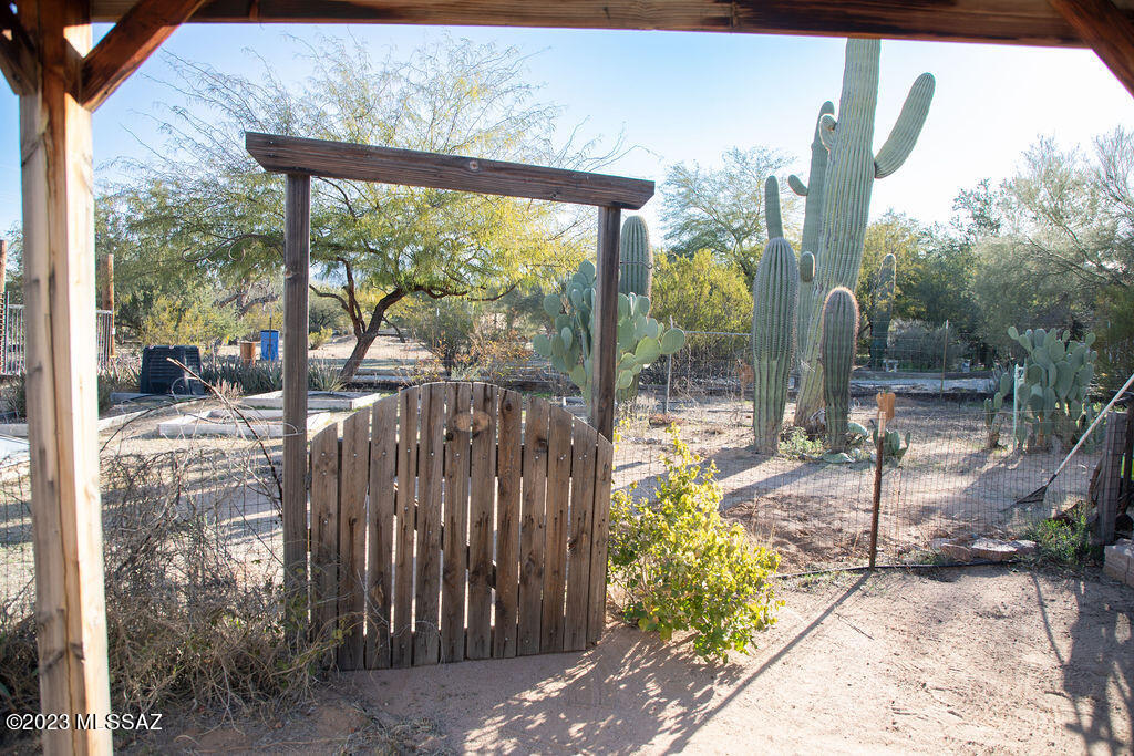 11333 West Ina Road Tucson, AZ 85743 - Photo 31 of 33