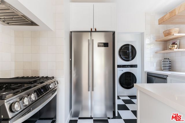 $875,000 | 515 1/2 Rose Avenue, Venice, CA 90291