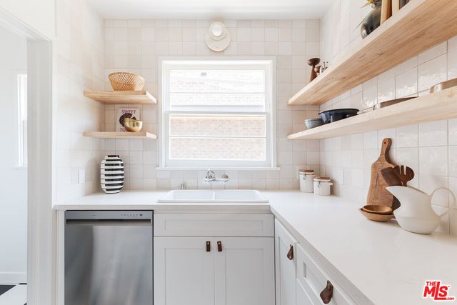 $875,000 | 515 1/2 Rose Avenue, Venice, CA 90291